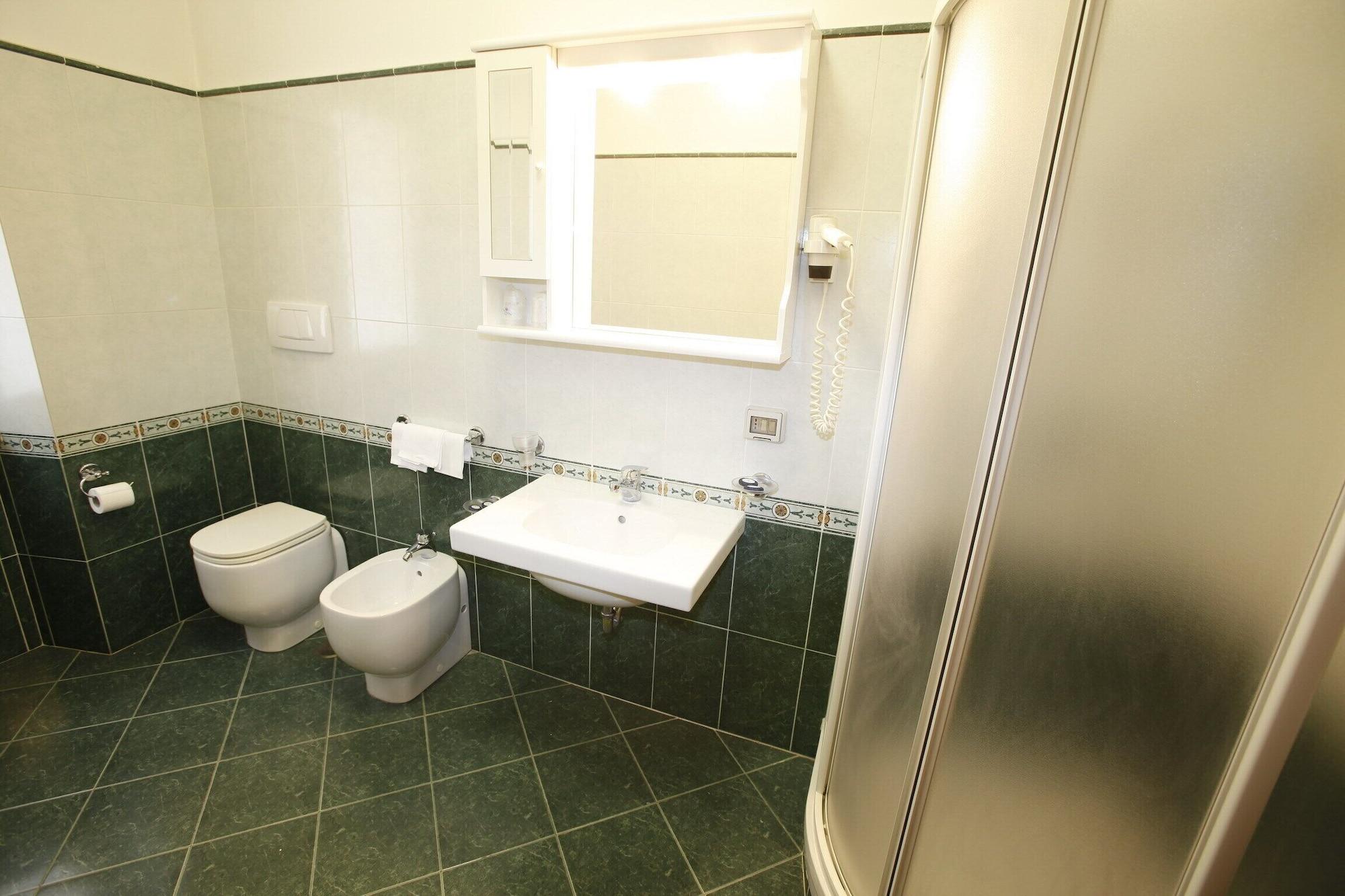 Hotel Adriatic Roma Quarto foto