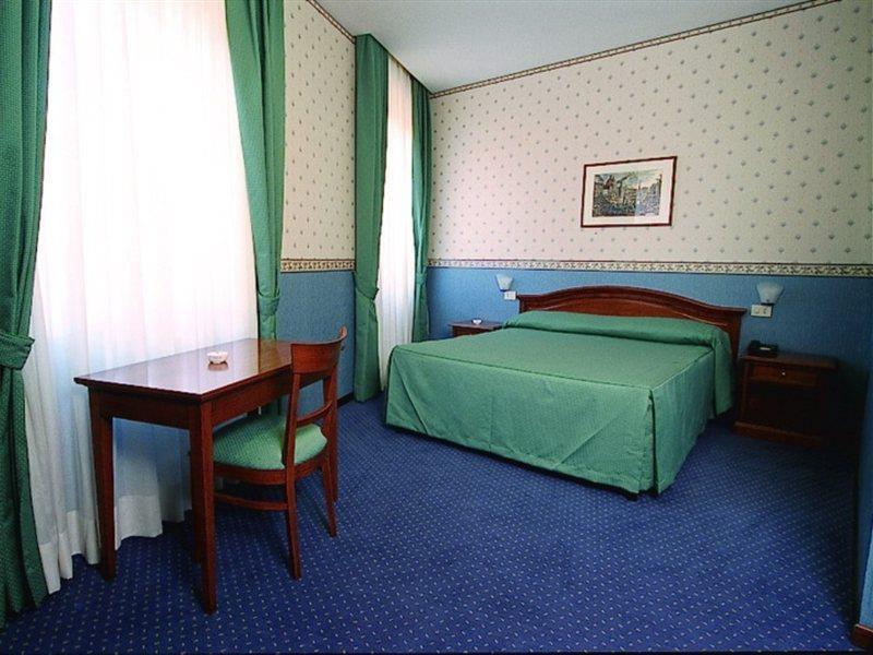 Hotel Adriatic Roma Exterior foto